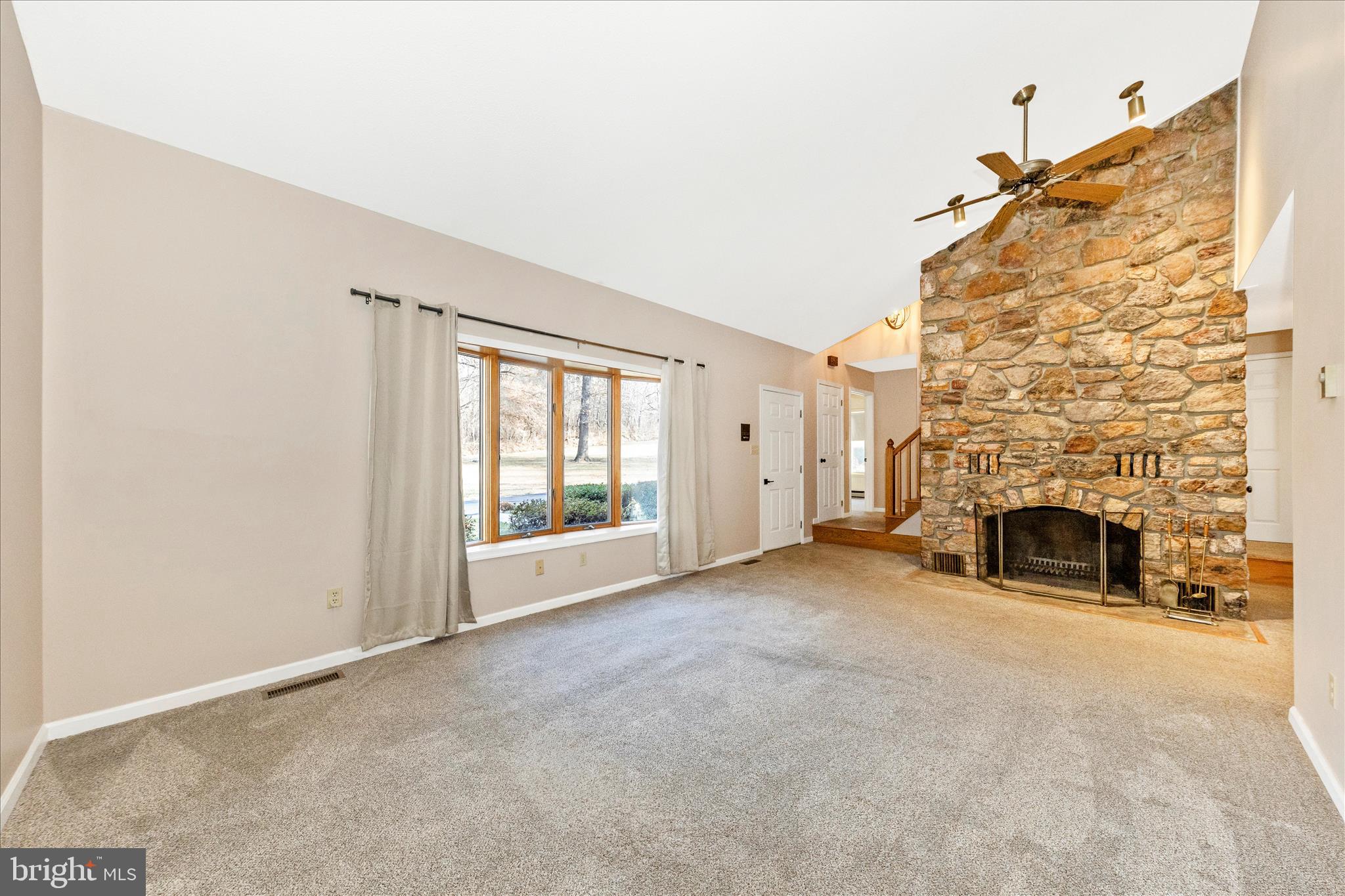 1250 Mish Road Bunker Hill, WV 25413 - Photo 5 of 69 Living Room