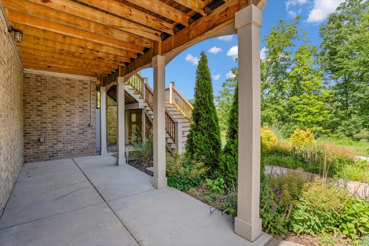 20300 Lea Road Deer Park, IL 60010 - Photo 5 of 39