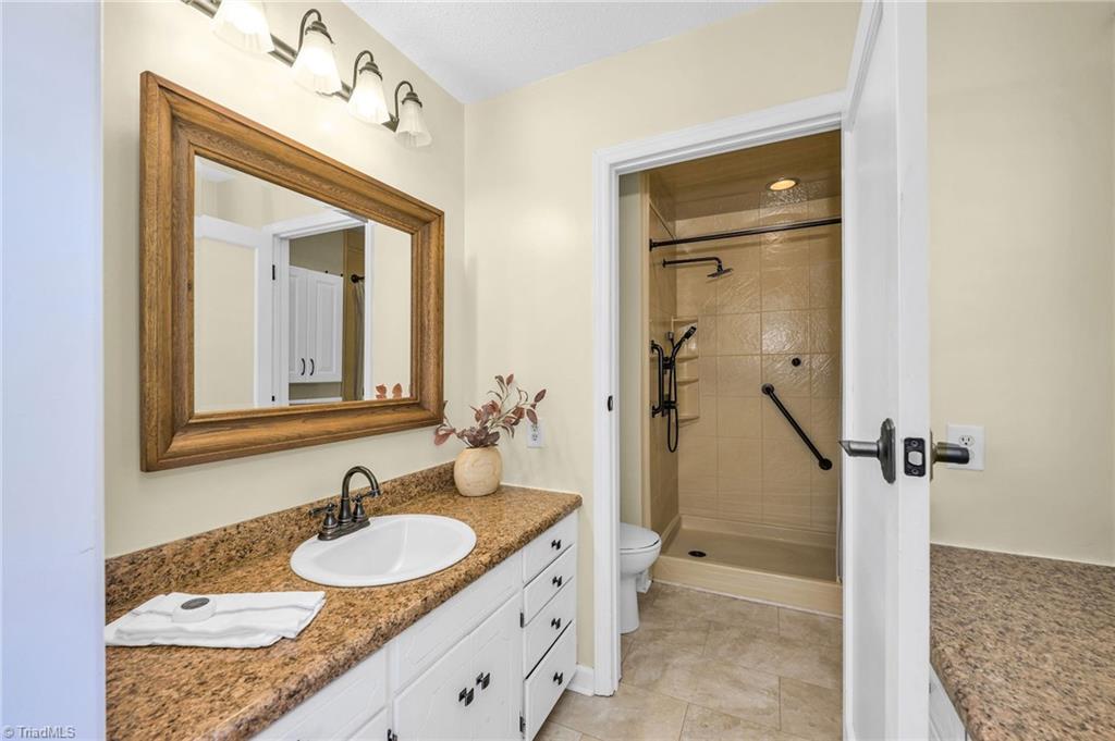 2231 Arbor Grove Church Road Purlear, NC 28665 - Photo 25 of 50 Primary Bathroom