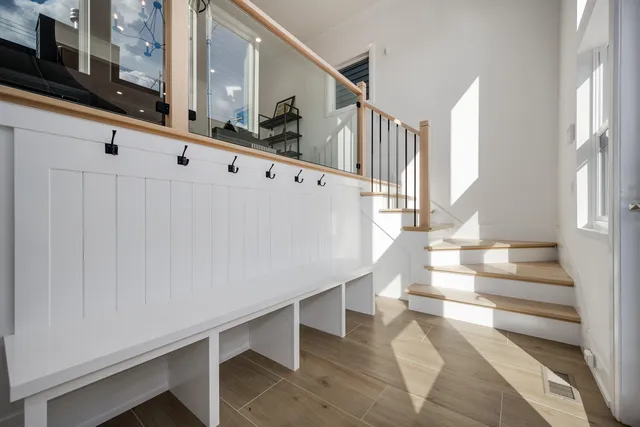 a view of entryway and hall