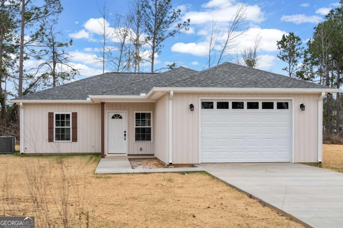 96 Beech Road Hazlehurst, GA 31539 - Photo 2 of 32 a house view with a backyard space