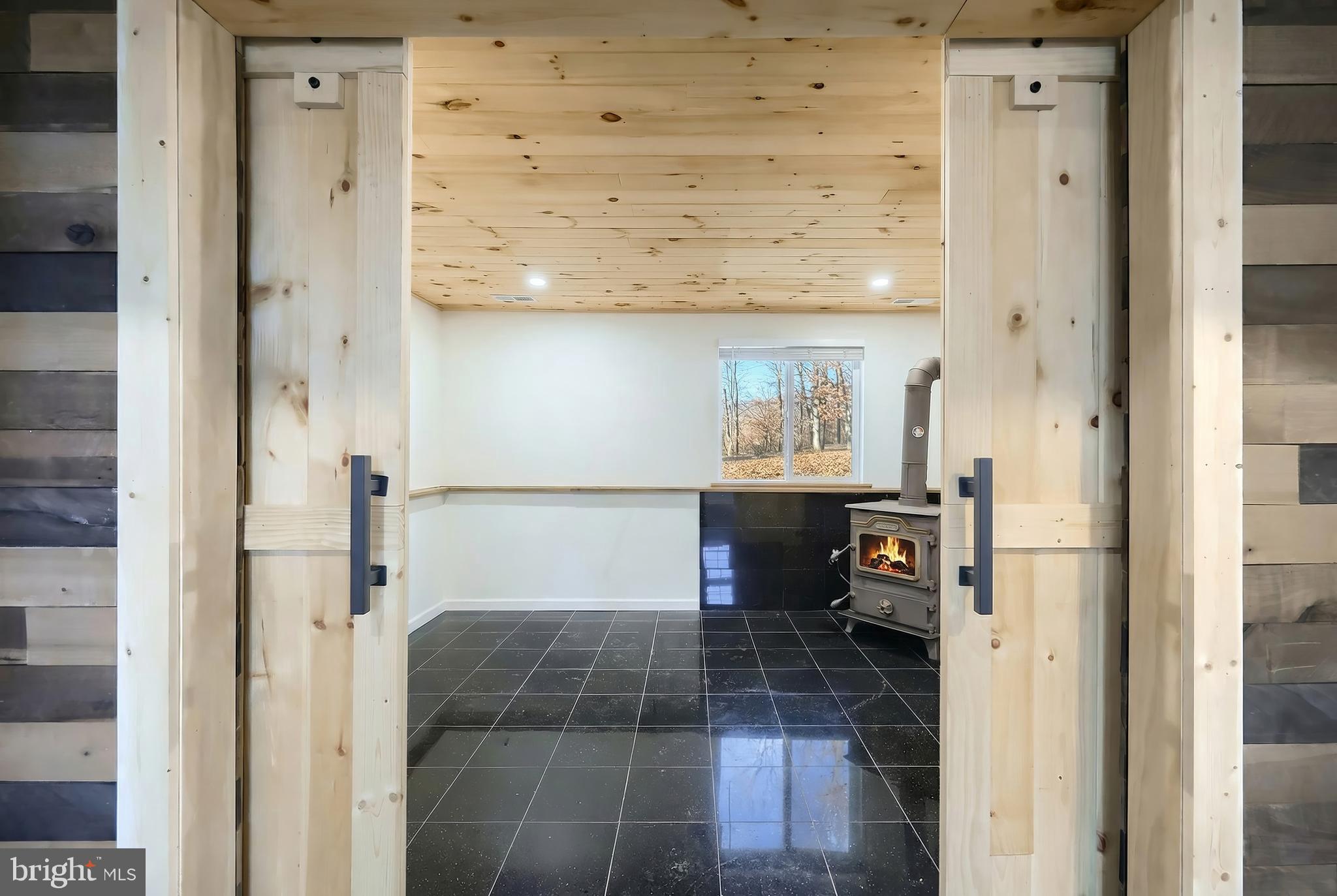 2 Dutton Road New Freedom, PA 17349 - Photo 22 of 39