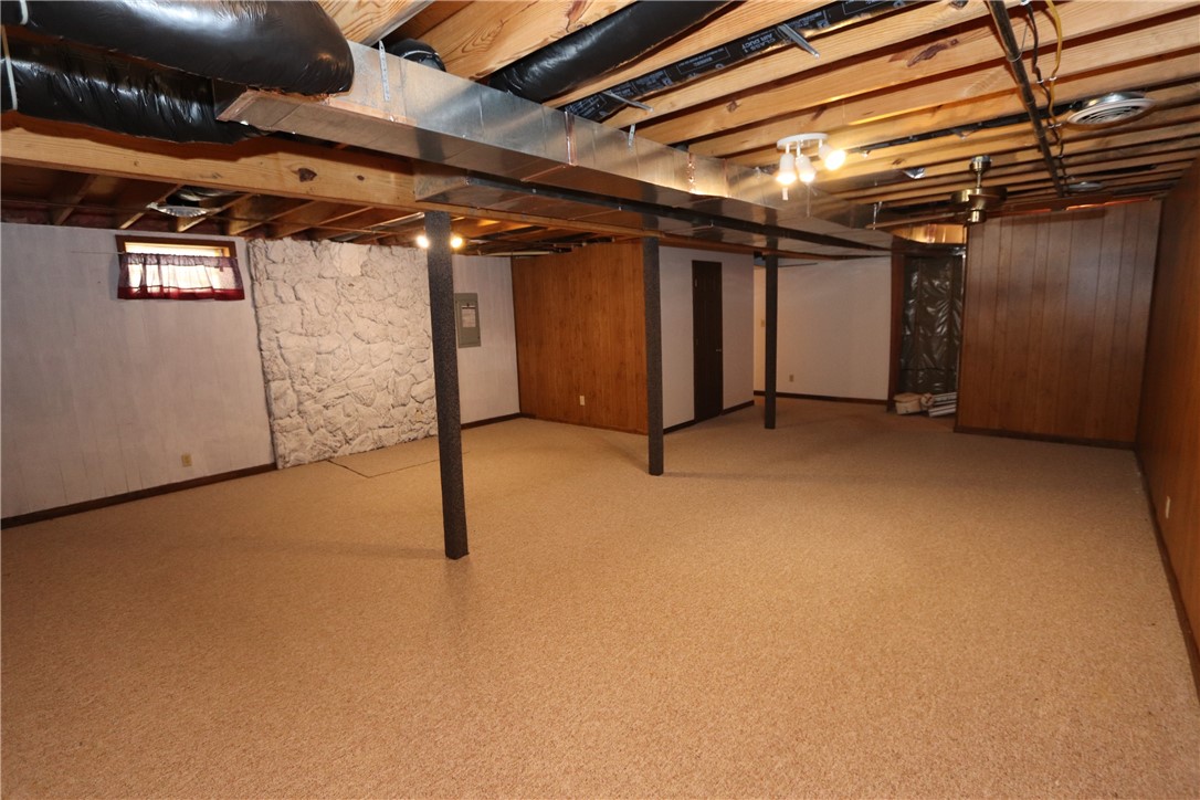 2536 Salem Road Charleston, IL 61920 - Photo 27 of 35 Gallery Image 27