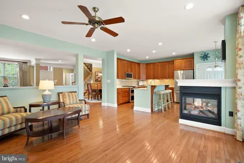 $990,000 | 18402 Lanier Island Square, Leesburg, VA 20176