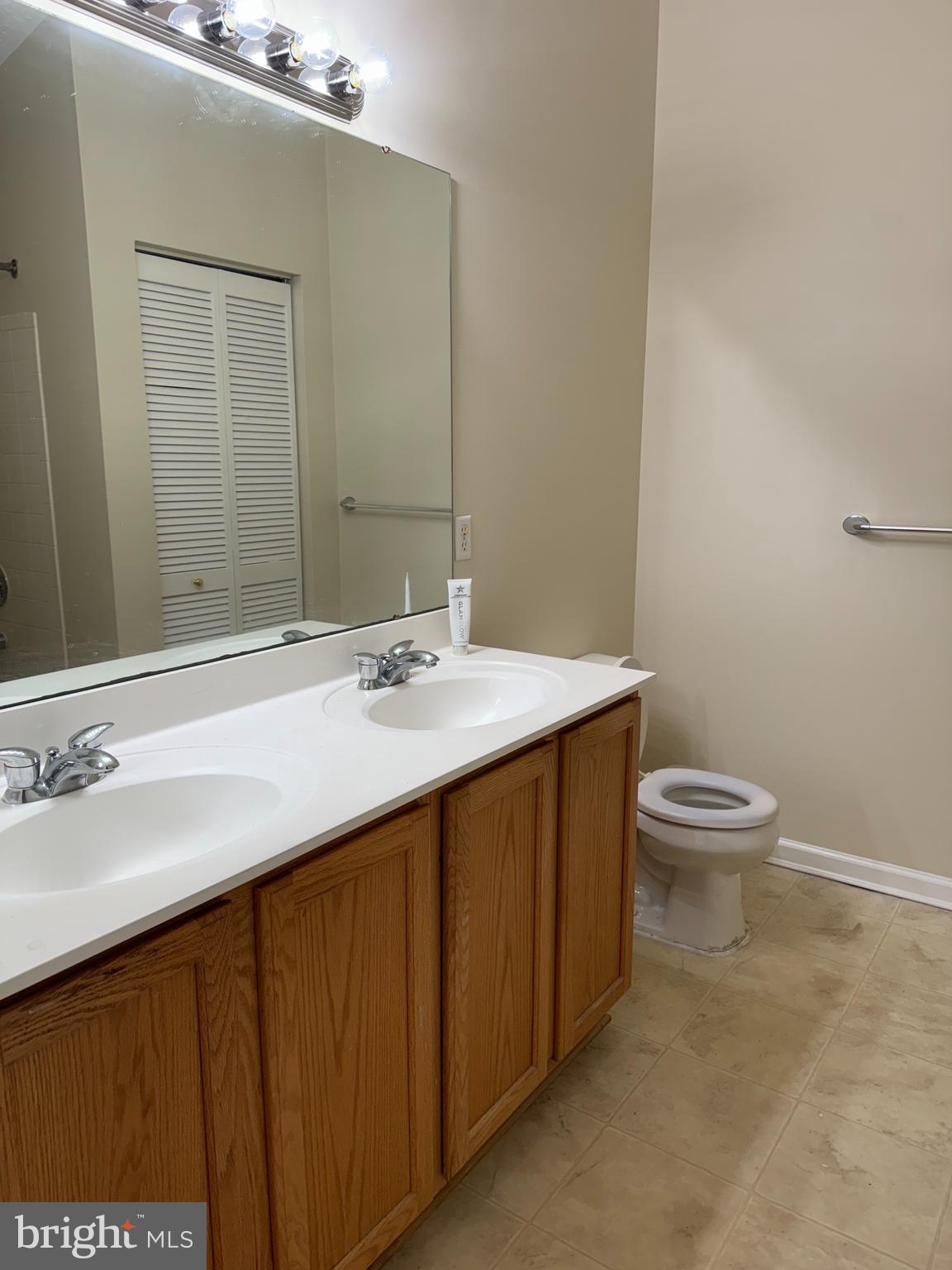 2429 Knapps Way Odenton, MD 21113 - Photo 20 of 27 Primary Bathroom