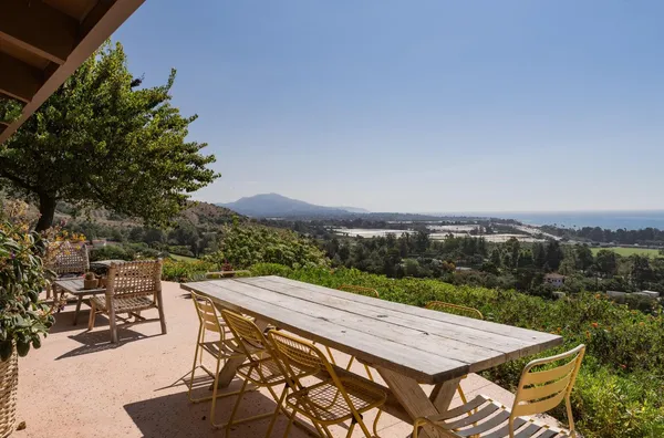 $13,999,000 | 3330 Foothill Road, Carpinteria, CA 93013