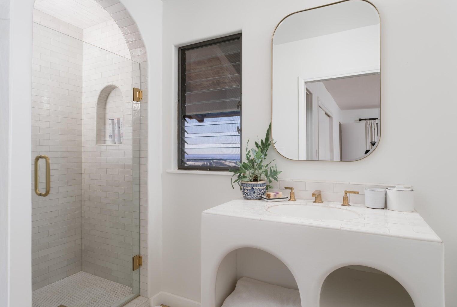 3330 Foothill Road Carpinteria, CA 93013 - Photo 38 of 78 upstairs bathroom