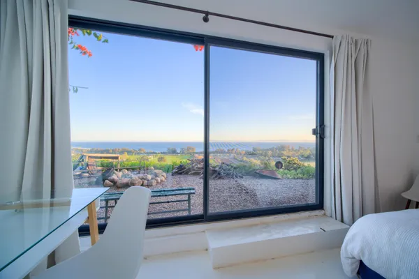 $13,999,000 | 3330 Foothill Road, Carpinteria, CA 93013