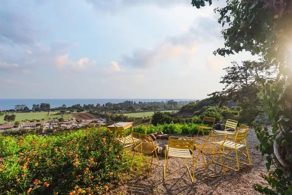 $13,999,000 | 3330 Foothill Road, Carpinteria, CA 93013