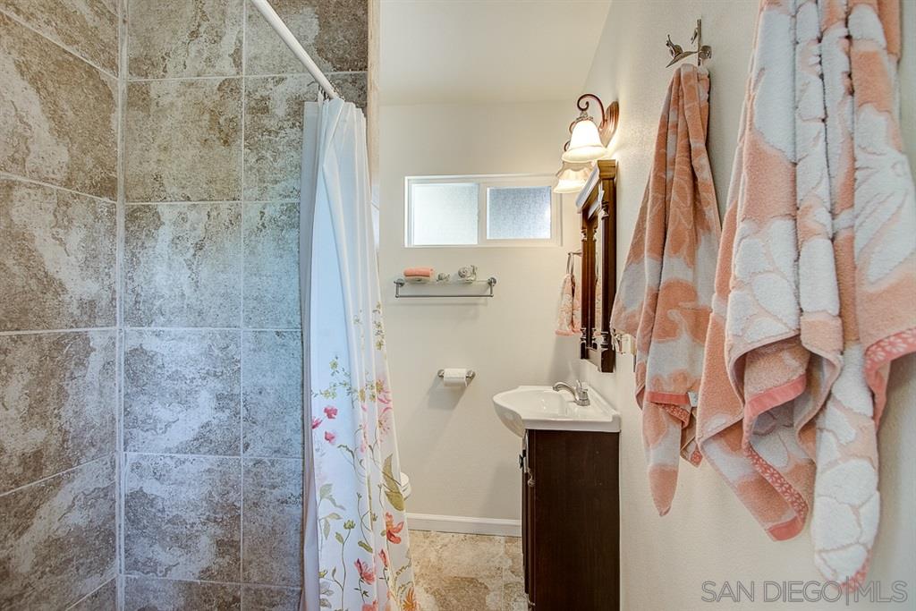9628 Hume Road Santee, CA 92071 - Photo 17 of 25 Gallery Image 17