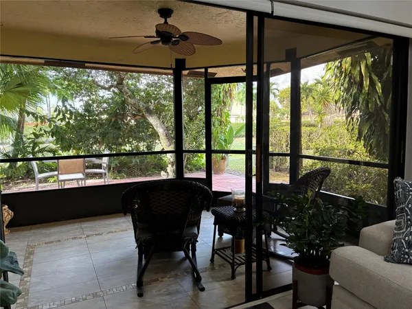 $475,000 | 5425 10th Fairway Drive, Unit 3, Delray Beach, FL 33484
