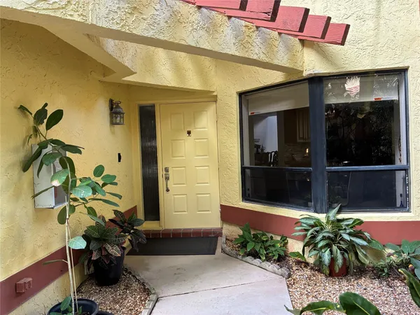 $475,000 | 5425 10th Fairway Drive, Unit 3, Delray Beach, FL 33484