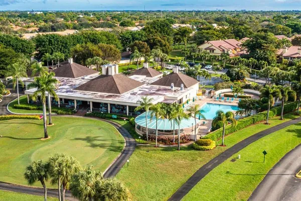 $475,000 | 5425 10th Fairway Drive, Unit 3, Delray Beach, FL 33484