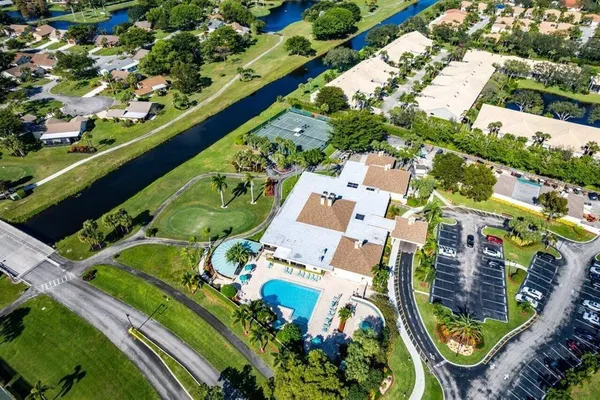 $475,000 | 5425 10th Fairway Drive, Unit 3, Delray Beach, FL 33484