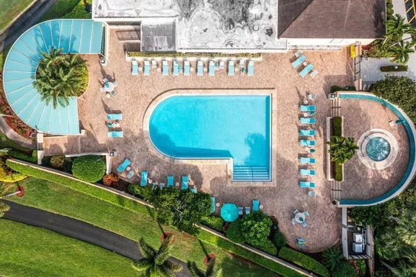 $475,000 | 5425 10th Fairway Drive, Unit 3, Delray Beach, FL 33484