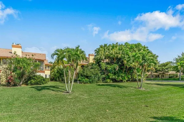 $475,000 | 5425 10th Fairway Drive, Unit 3, Delray Beach, FL 33484