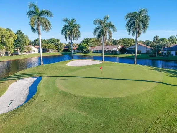 $475,000 | 5425 10th Fairway Drive, Unit 3, Delray Beach, FL 33484