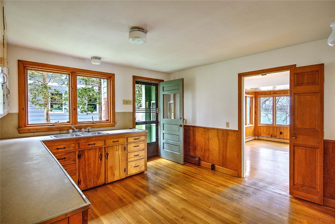 35 Hanson Road Barrington, RI 02806 - Photo 20 of 29