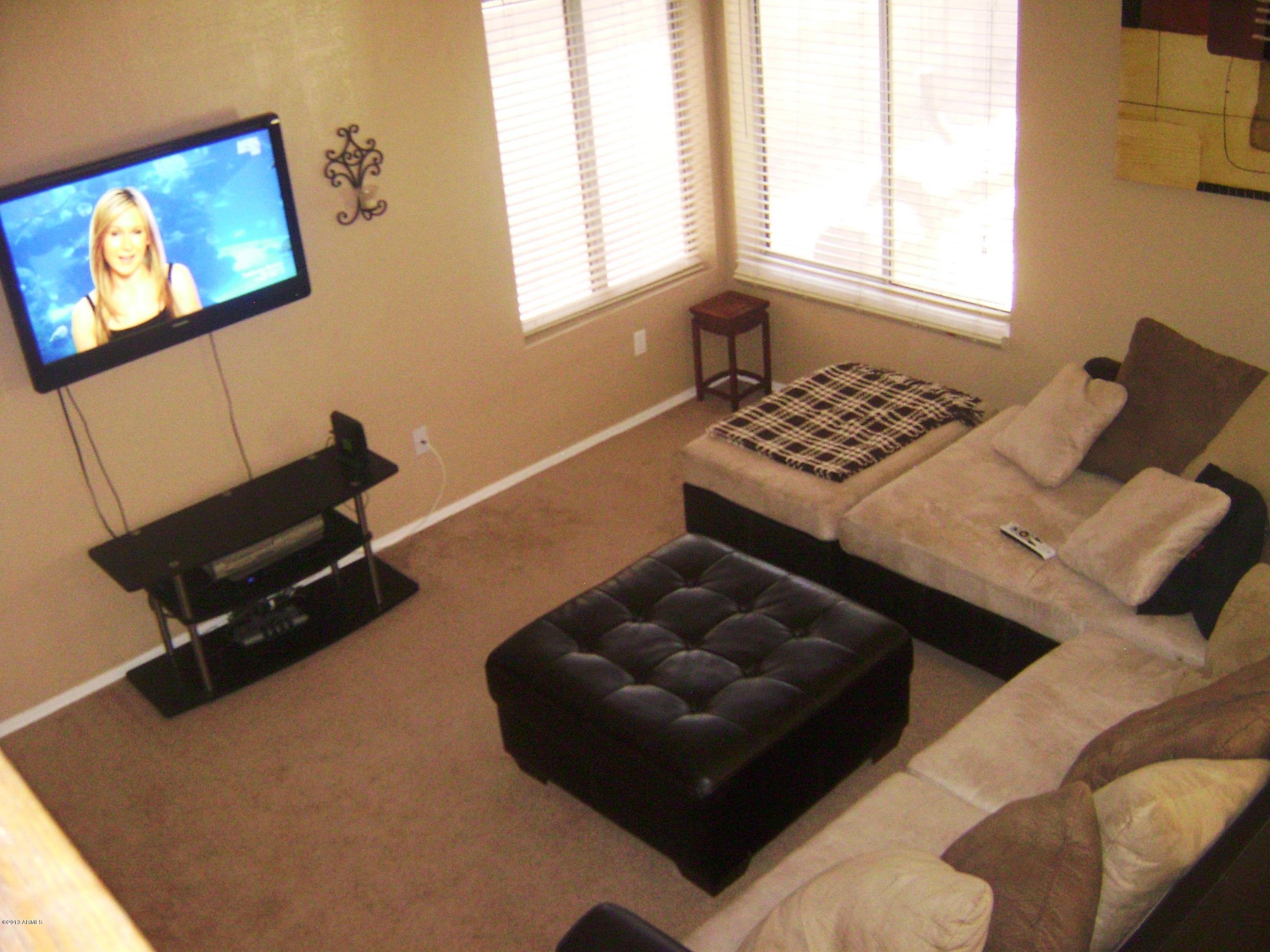 899 East Elgin Street Chandler, AZ 85225 - Photo 3 of 34 living room 1