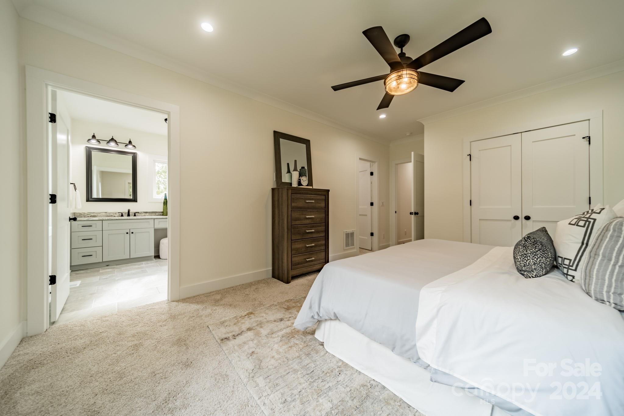 3200 East Ford Road Charlotte, NC 28205 - Photo 24 of 47 Gallery Image 24