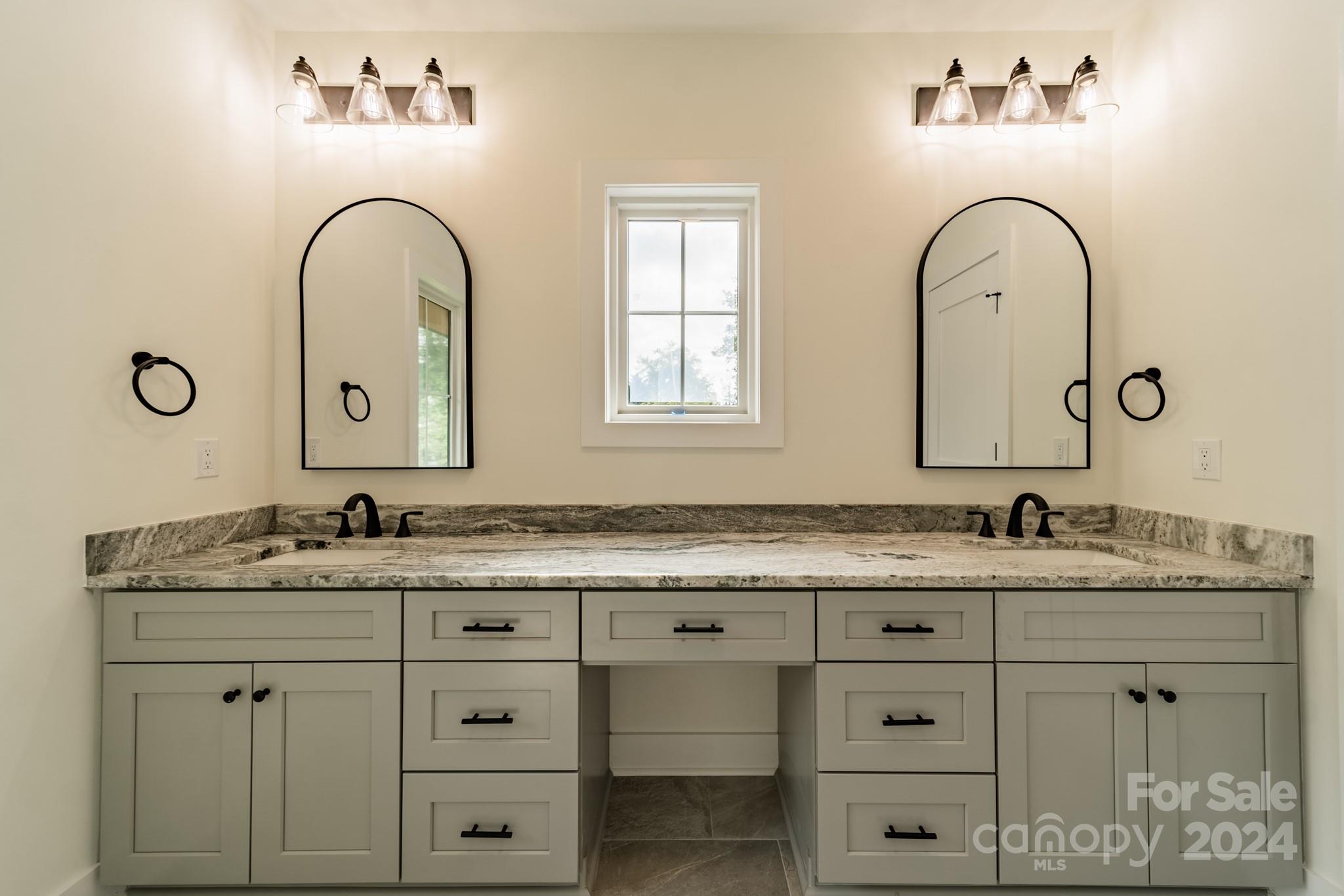 3200 East Ford Road Charlotte, NC 28205 - Photo 29 of 47 Gallery Image 29