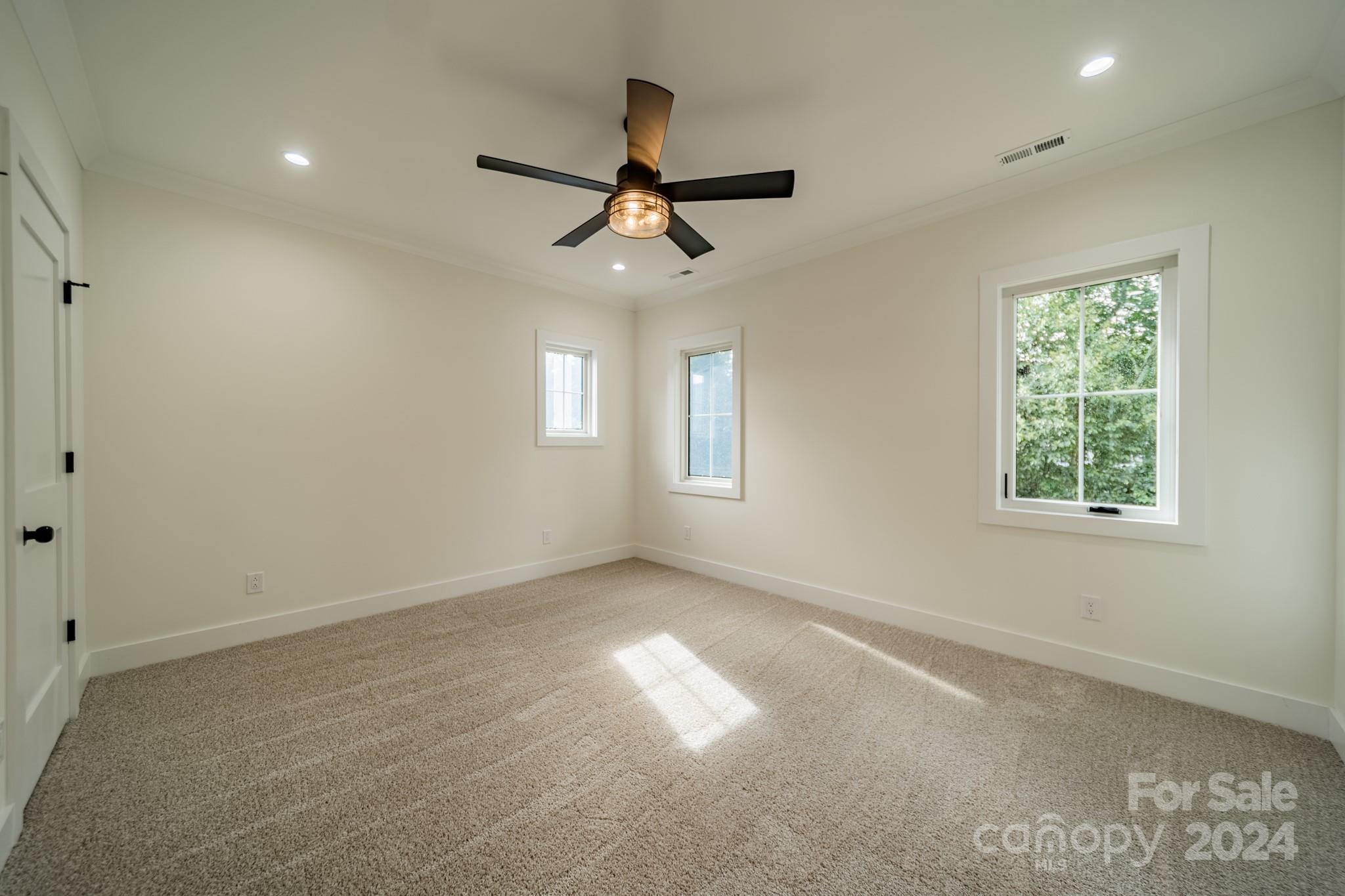 3200 East Ford Road Charlotte, NC 28205 - Photo 37 of 47 Gallery Image 37