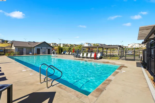 $1,379,950 | 32112 Via Vicenza, San Ramon, CA 94583