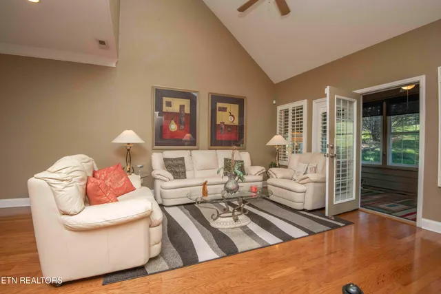 $447,500 | 253 Meadow Walk Lane, Lenoir City, TN 37772