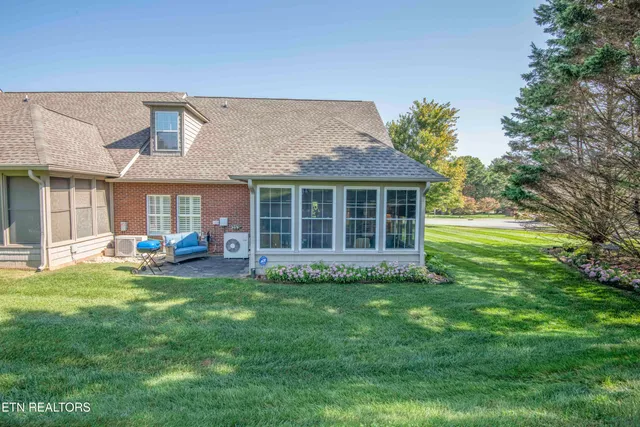 $447,500 | 253 Meadow Walk Lane, Lenoir City, TN 37772