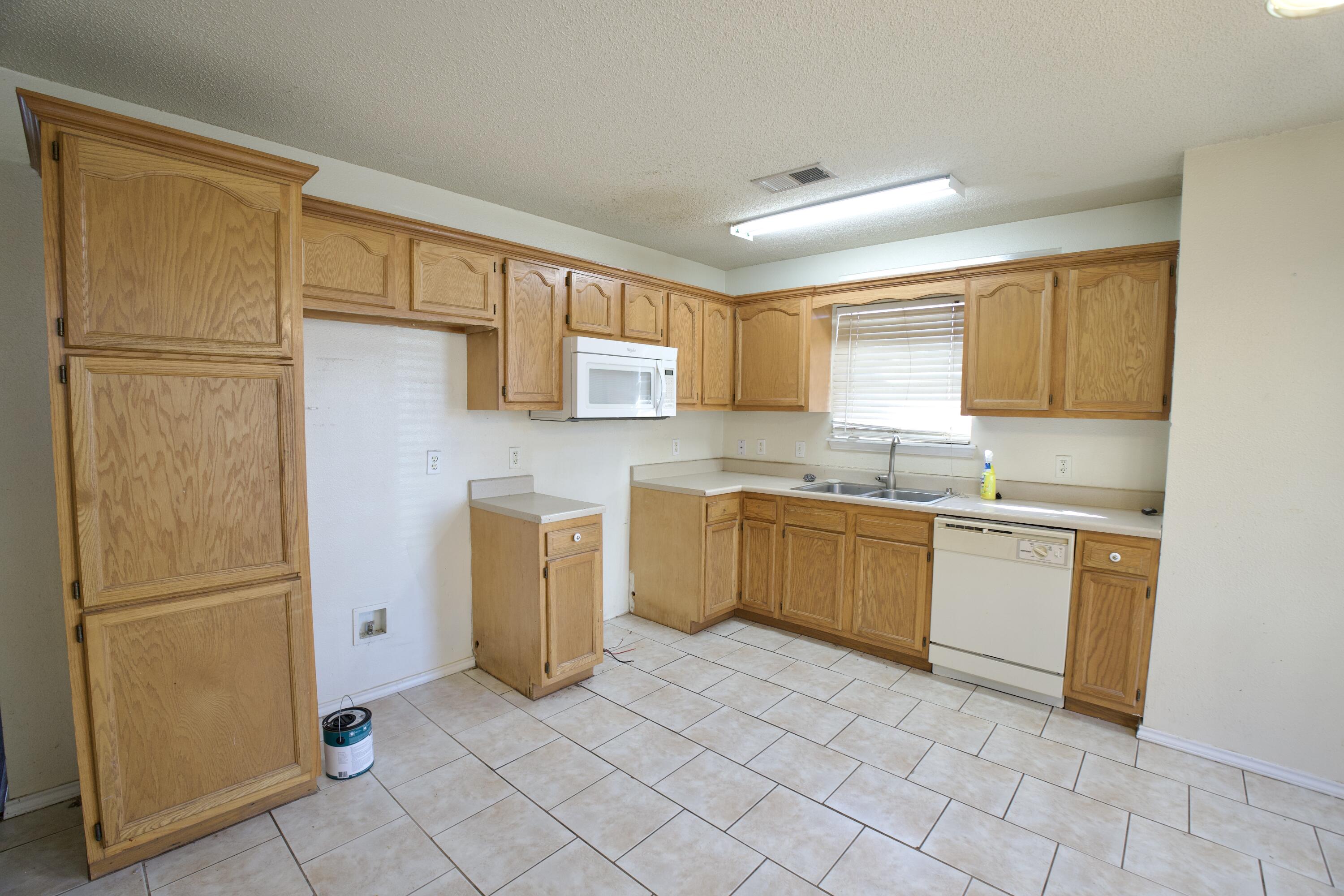 2803 107th Street Lubbock, TX 79423 - Photo 6 of 15 ATB07075