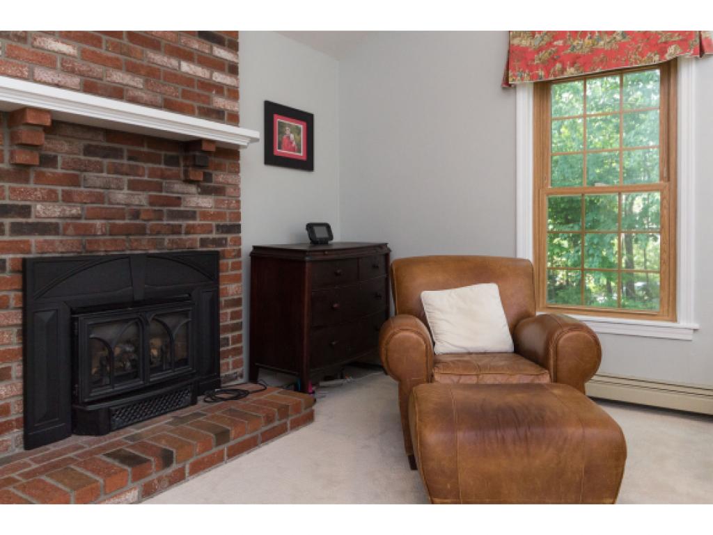 6 Lafayette Road Londonderry, NH 03053 - Photo 21 of 36