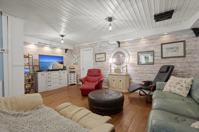 $479,899 | 8487 Parkers Ferry Road, Adams Run, SC 29426