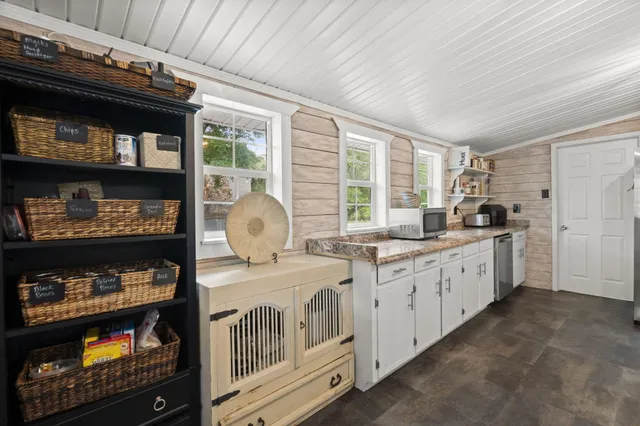 $479,899 | 8487 Parkers Ferry Road, Adams Run, SC 29426