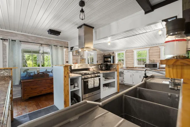 $479,899 | 8487 Parkers Ferry Road, Adams Run, SC 29426