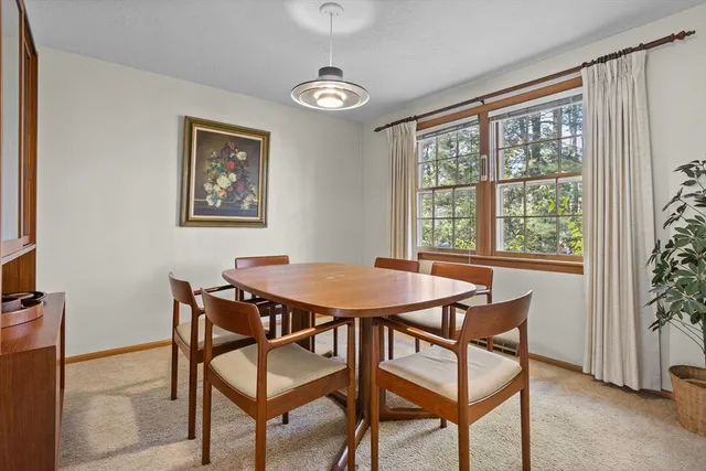 $725,000 | 14 Arbutus Avenue, Chelmsford, MA 01824