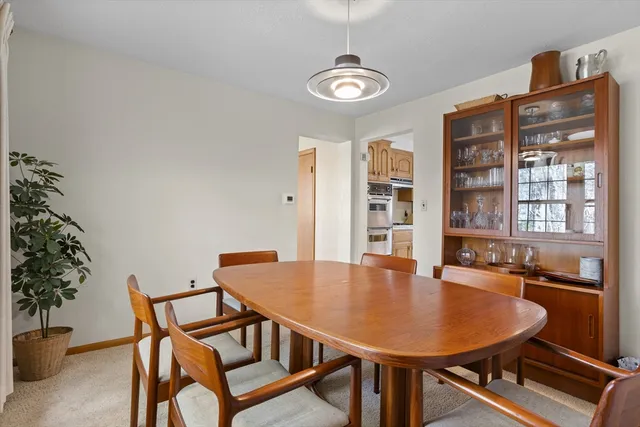 $725,000 | 14 Arbutus Avenue, Chelmsford, MA 01824