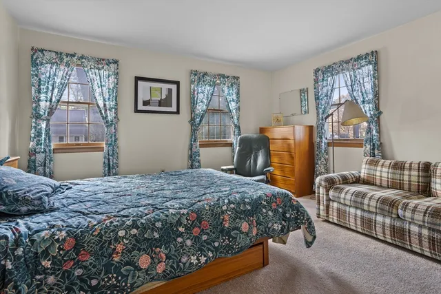 $725,000 | 14 Arbutus Avenue, Chelmsford, MA 01824