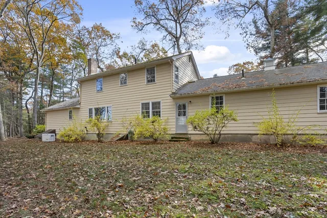 $725,000 | 14 Arbutus Avenue, Chelmsford, MA 01824