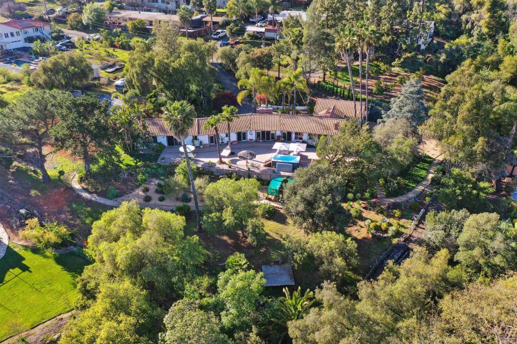 826 Ora Avo Drive Vista, CA 92084 - Photo 31 of 52 a picture of flowers