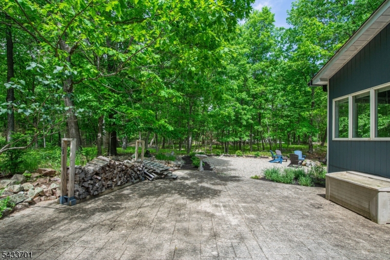 37 Green Road Sparta, NJ 07871 - Photo 8 of 49