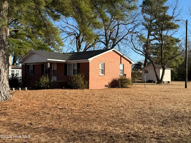 $114,900 | 528 East Hillsboro Street, Mount Olive, NC 28365