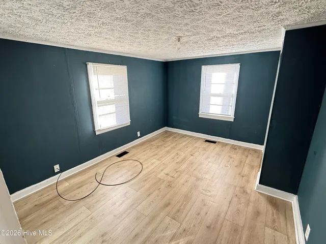 $114,900 | 528 East Hillsboro Street, Mount Olive, NC 28365