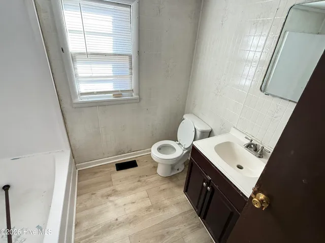 $114,900 | 528 East Hillsboro Street, Mount Olive, NC 28365