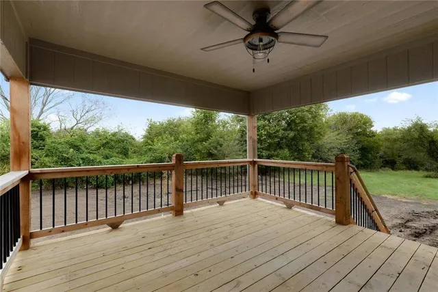 $430,000 | 22915 South Ridgeview Drive, Peculiar, MO 64078