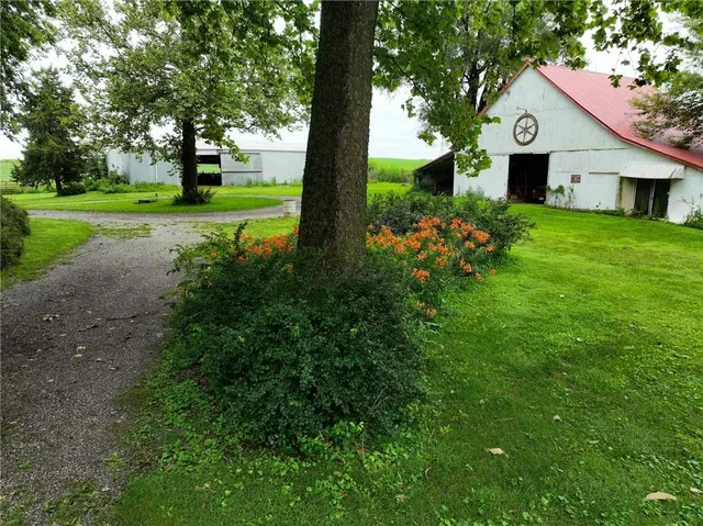 $330,000 | 2959 Timber Road, Robinson, KS 66532