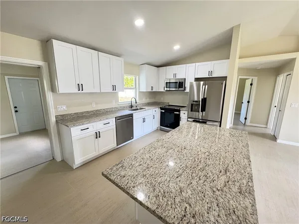 $1,900 | 4426 Southwest Santa Barbara Place, Cape Coral, FL 33914