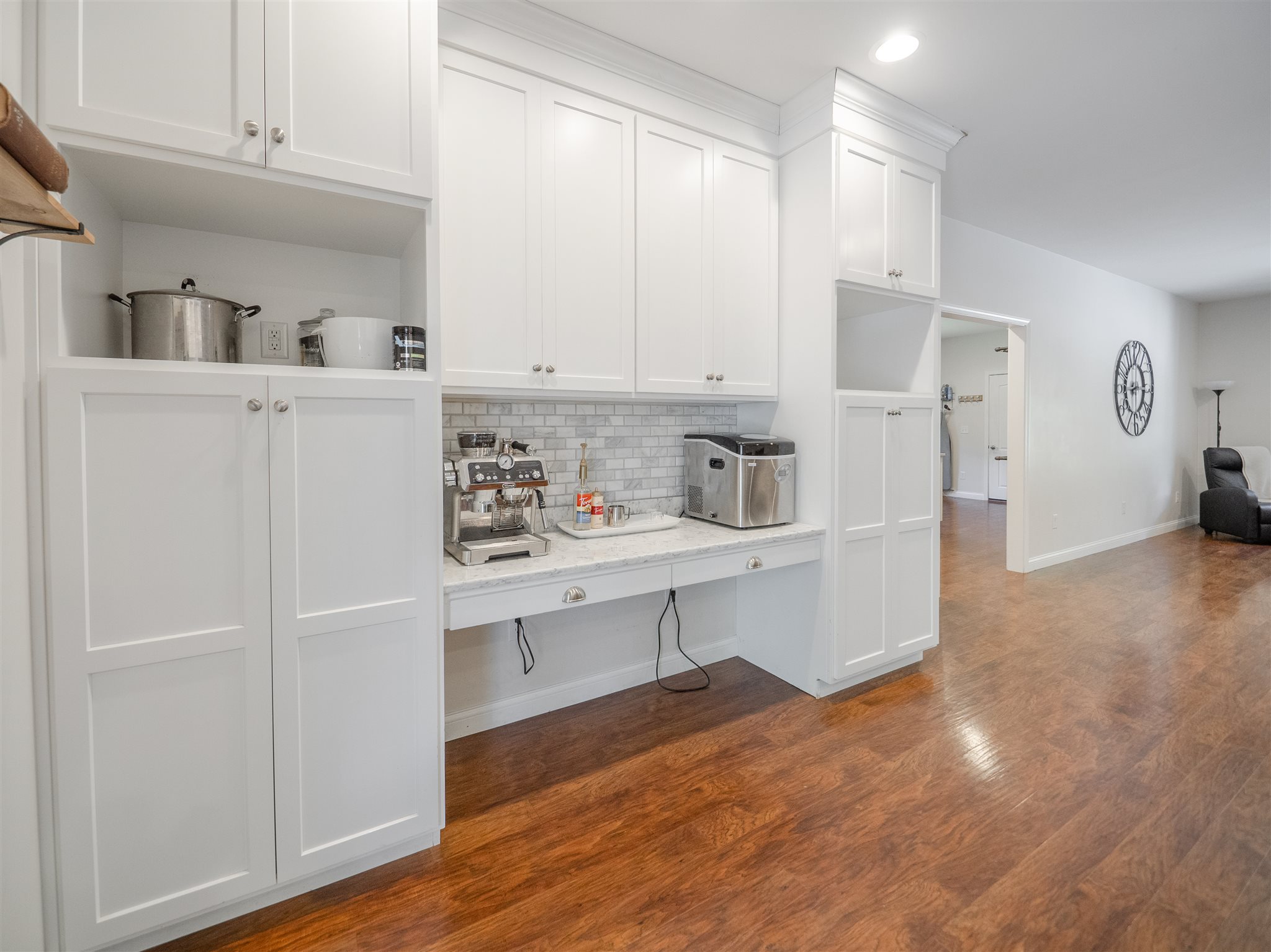 2526 West Division Road Petersburg, IN 47567 - Photo 14 of 35 Gallery Image 14