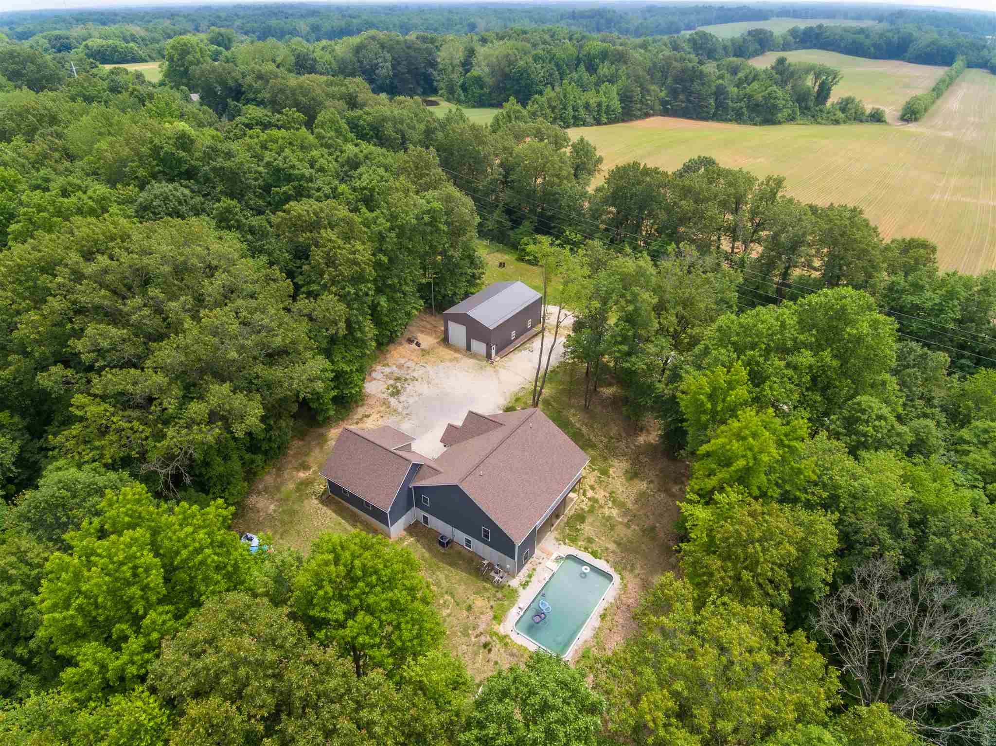 2526 West Division Road Petersburg, IN 47567 - Photo 33 of 35 Gallery Image 33