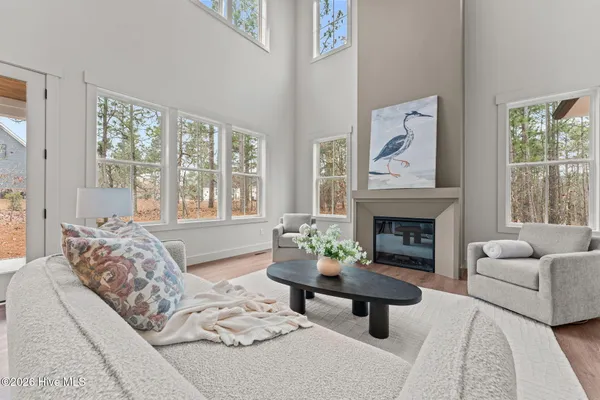 $929,000 | 195 Sugar Sand Lane, West End, NC 27376