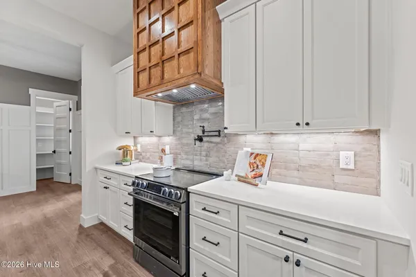 $929,000 | 195 Sugar Sand Lane, West End, NC 27376